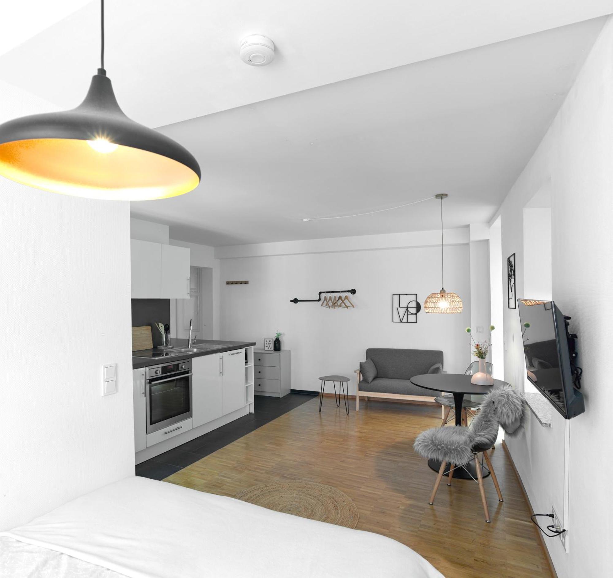 ☆Design Apartment Zentral☆200M Vom Marktplatz☆Ruhige Altstadtlage☆ Reutlingen Bagian luar foto