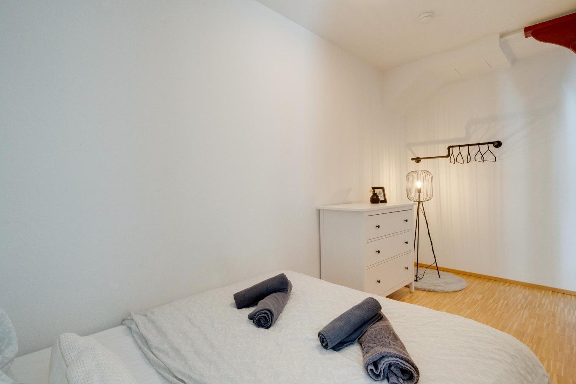 ☆Design Apartment Zentral☆200M Vom Marktplatz☆Ruhige Altstadtlage☆ Reutlingen Ruang foto