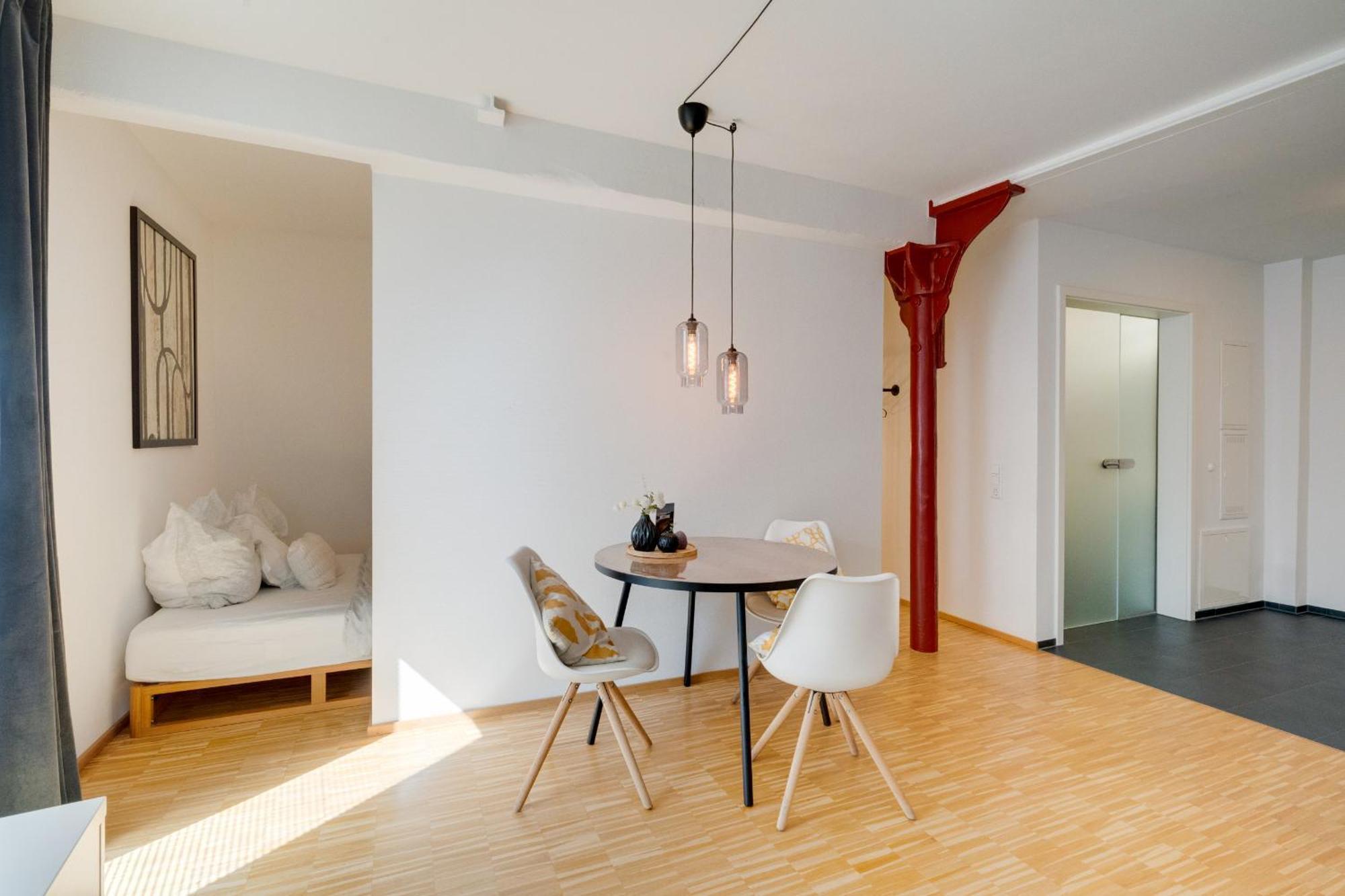 ☆Design Apartment Zentral☆200M Vom Marktplatz☆Ruhige Altstadtlage☆ Reutlingen Bagian luar foto